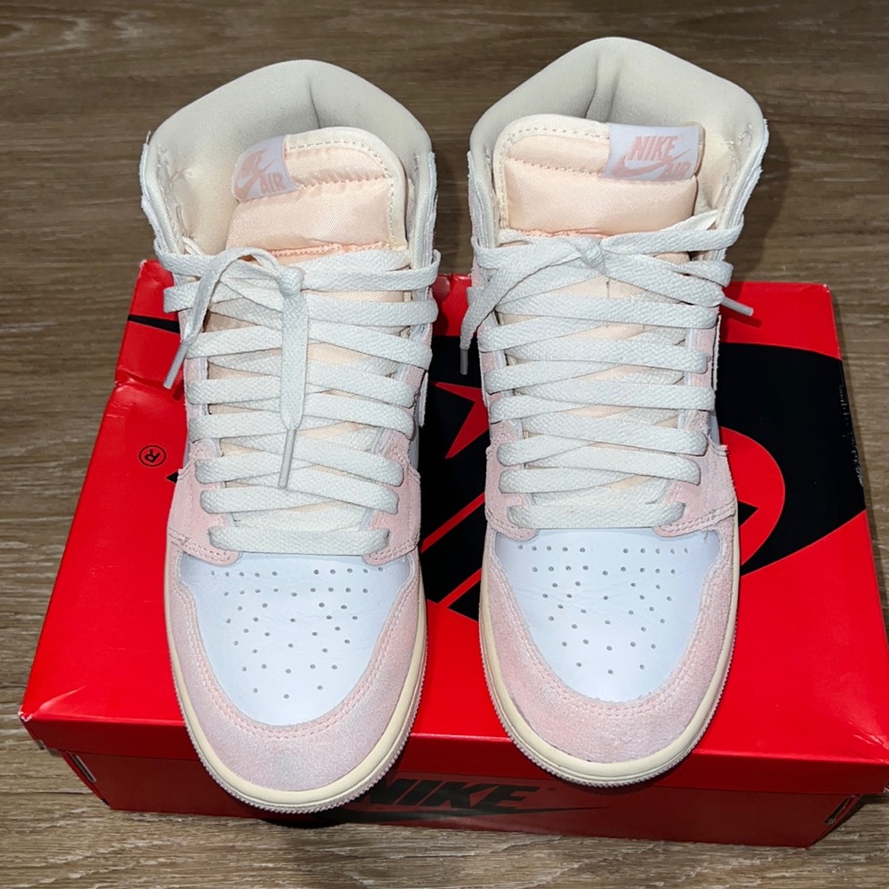 Washed pink Jordan 1